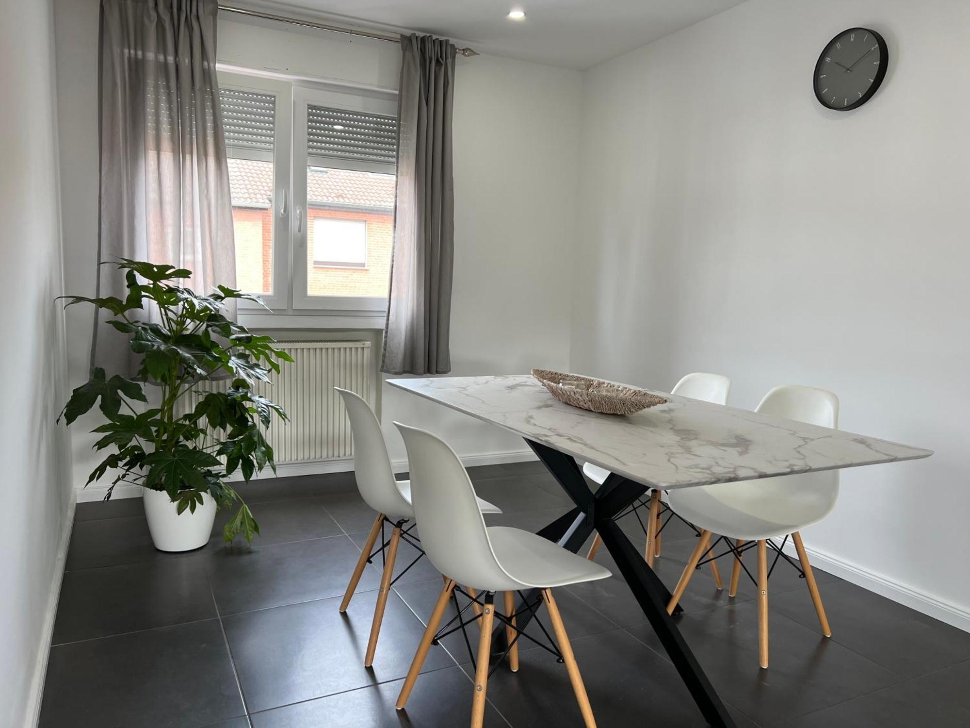 Elegante Apartment In Erftstadt Mit Balkon, Zentral, Bahnhof Nah, Phantasialand Bruehl Bei Cologne 외부 사진