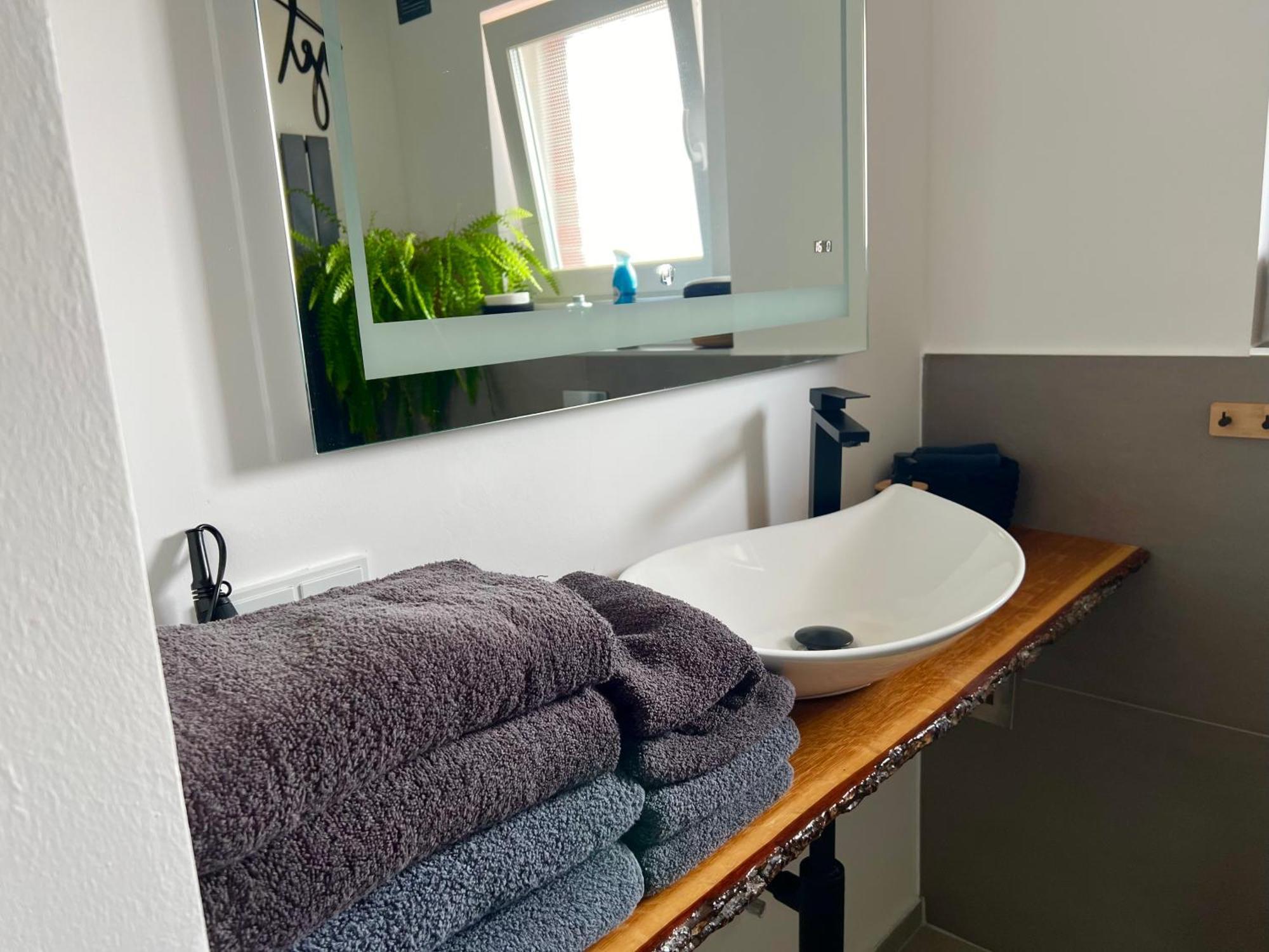 Elegante Apartment In Erftstadt Mit Balkon, Zentral, Bahnhof Nah, Phantasialand Bruehl Bei Cologne 외부 사진